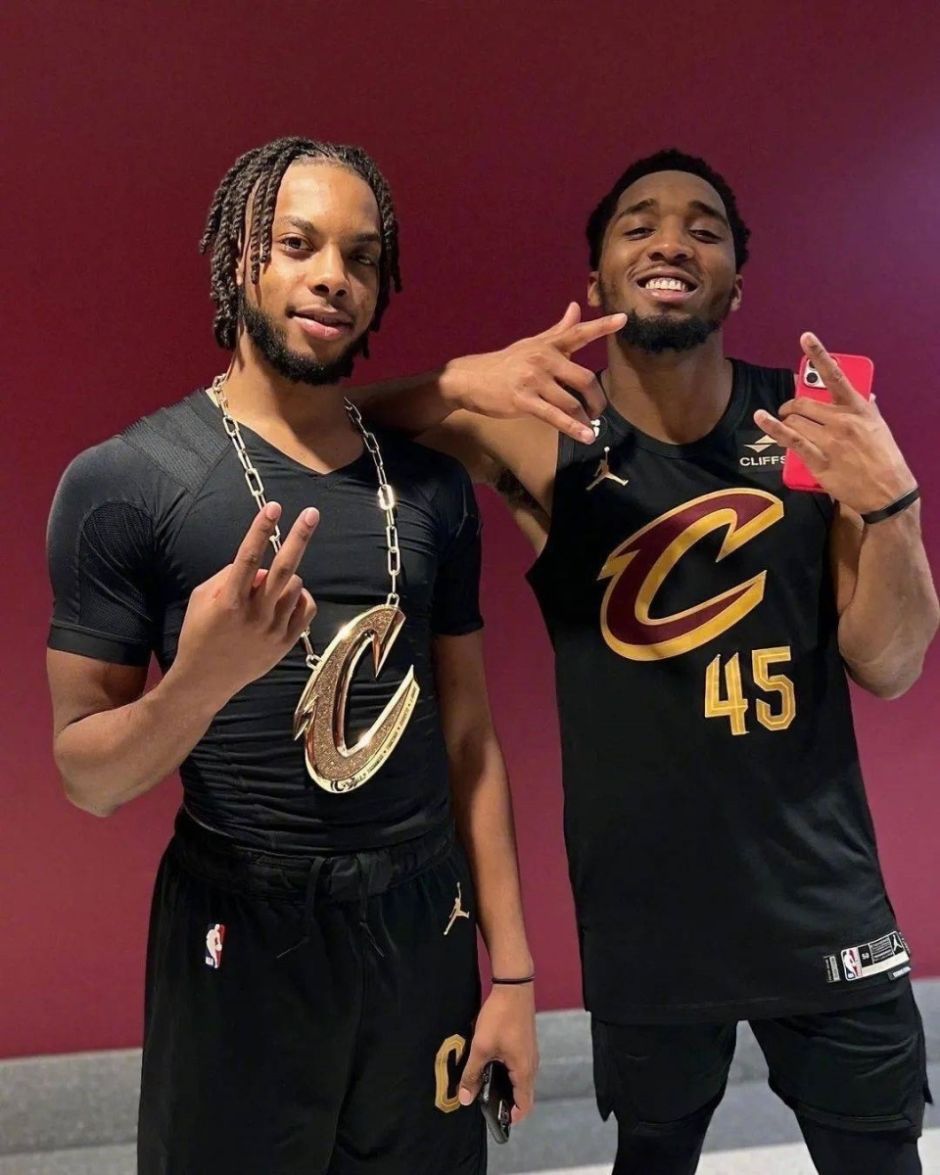 包含集结日突围战来临，克里夫兰骑士围绕葡超造点机会，球迷炸锅，球探报告显示潜力的词条